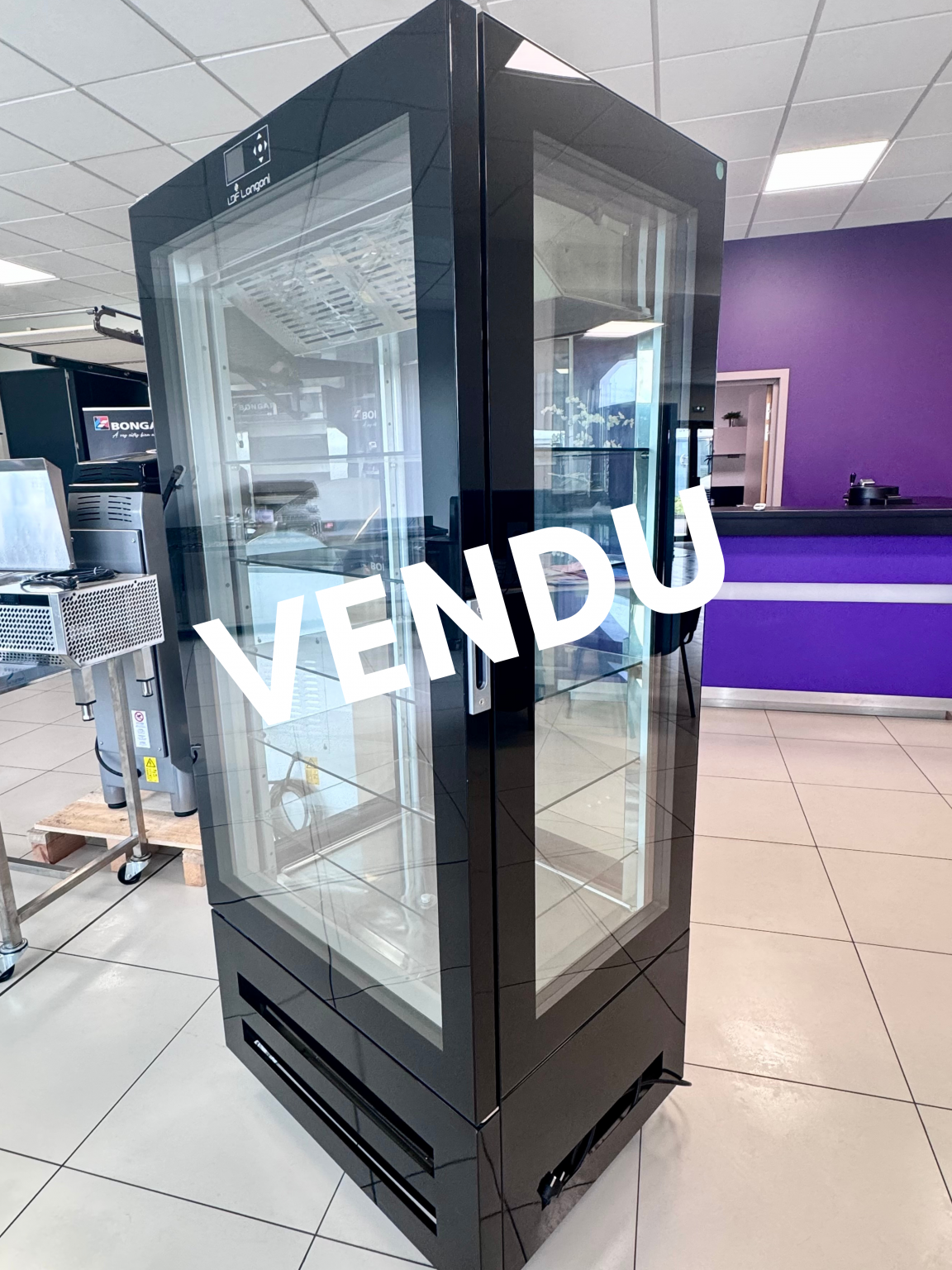 Vitrine 4 faces négative 